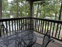 Lake view three bedroom, three bath Harbor North luxury cottage with p