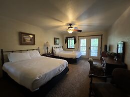 Lake view three bedroom, three bath Harbor North luxury cottage with p