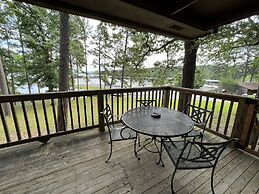 Mountain Harbor Lodge cottage on Lake Ouachita by RedAwning