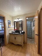 Mountain Harbor Lodge cottage on Lake Ouachita by RedAwning