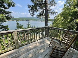 Lake view two bedroom, two bath loft, log-sided cottage with private h