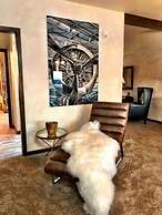 Magnificent Four Bedroom, Two 1/2 Bath luxury, log-sided Harbor North 