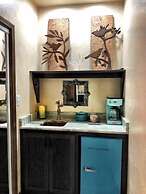 Magnificent Four Bedroom, Two 1/2 Bath luxury, log-sided Harbor North 