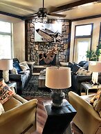 Magnificent Four Bedroom, Two 1/2 Bath luxury, log-sided Harbor North 