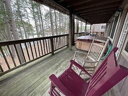 Mountain Harbor Lodge cottage on Lake Ouachita by RedAwning