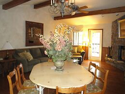 Lake view three bedroom, three bath cottage with hot tub overlooking L