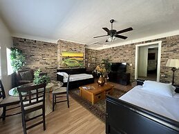 Two bedroom House with fenced in yard, covered patio area, located at 