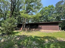 Mountain Harbor's four bedroom house by RedAwning