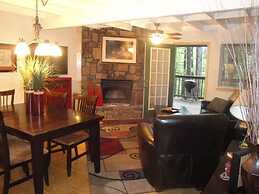 Mountain Harbor Forest View Lodge cottage by RedAwning