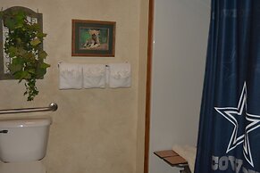 Two bedroom, two bath, log-sided, luxury Harbor North cottage overlook