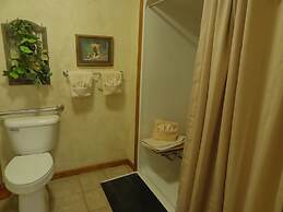 Two bedroom, two bath, log-sided, luxury Harbor North cottage overlook