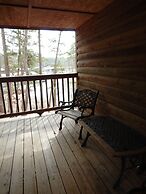 Luxury, loft, log-sided two bedroom Harbor North cottage on Lake Ouach