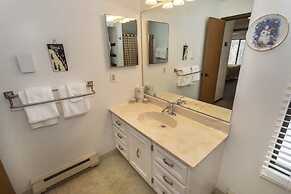 Seven Springs 3 BR Deluxe Condo, Near Golf Course by RedAwning - Save 