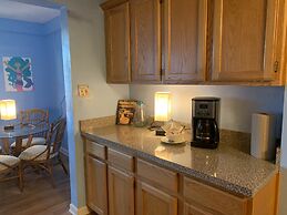 Mermaids & Mutts 3 Bedroom Bungalow by RedAwning