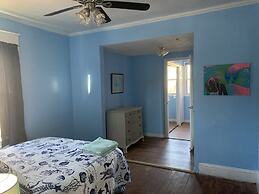 Mermaids & Mutts 3 Bedroom Bungalow by RedAwning