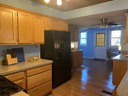 Mermaids & Mutts 3 Bedroom Bungalow by RedAwning