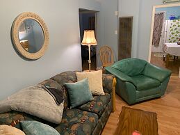 Pink Flamingo At The Beach 2 Bedroom Cottage by RedAwning