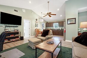 White Lane 3 Bedroom Home by RedAwning