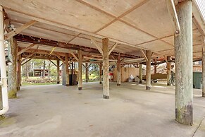 White Lane 3 Bedroom Home by RedAwning