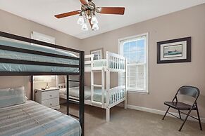 White Lane 3 Bedroom Home by RedAwning