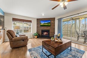 Premiere Pointe 2 Bedroom Condo by RedAwning