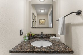 Premiere Pointe 2 Bedroom Condo by RedAwning