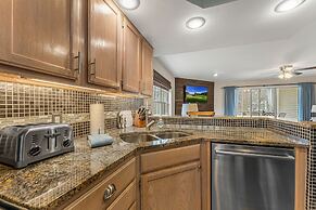 Premiere Pointe 2 Bedroom Condo by RedAwning