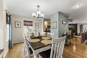 Premiere Pointe 2 Bedroom Condo by RedAwning