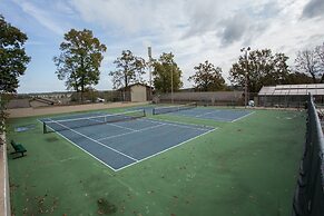 Premiere Pointe 2 Bedroom Condo by RedAwning