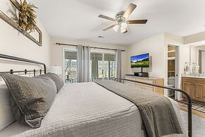 Premiere Pointe 2 Bedroom Condo by RedAwning