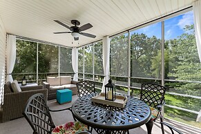Premiere Pointe 2 Bedroom Condo by RedAwning