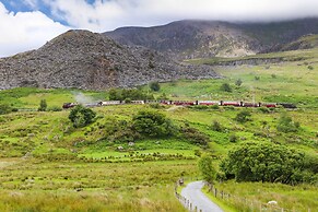 Tan Y Coed - Nasareth