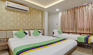 Treebo Usha Vasivi Alipiri Road, 2 Km From Tirupati Central Bus Statio