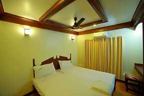 Double Decker Houseboat