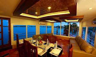 Double Decker Houseboat