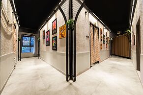 riverside youth hostel