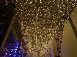 riverside youth hostel