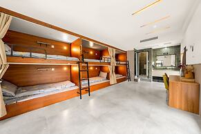 riverside youth hostel