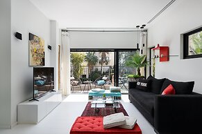 New Design & Sunny Balcony in TLV Center