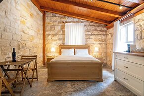 Via Maria Boutique Suites