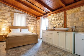 Via Maria Boutique Suites