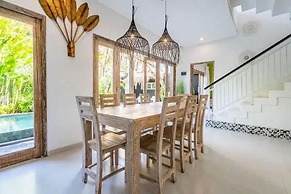 Private Villa Indah - Heart of Seminyak