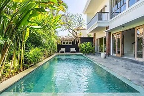 Private Villa Indah - Heart of Seminyak