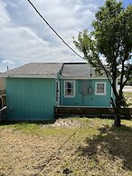 Sandy Mutts At The Beach 1 Bedroom Cottage by Redawning