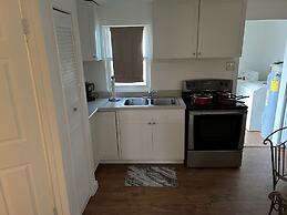 Sandy Mutts At The Beach 1 Bedroom Cottage by RedAwning