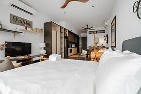 Scarletz KLCC Apartments By Soulasia