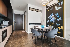 Scarletz KLCC Apartments By Soulasia