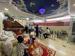 Unique Hotel Management Service