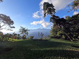Reventazon River Mountain Lodge