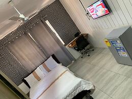 MAXJEN HAVEN GUEST HOUSE